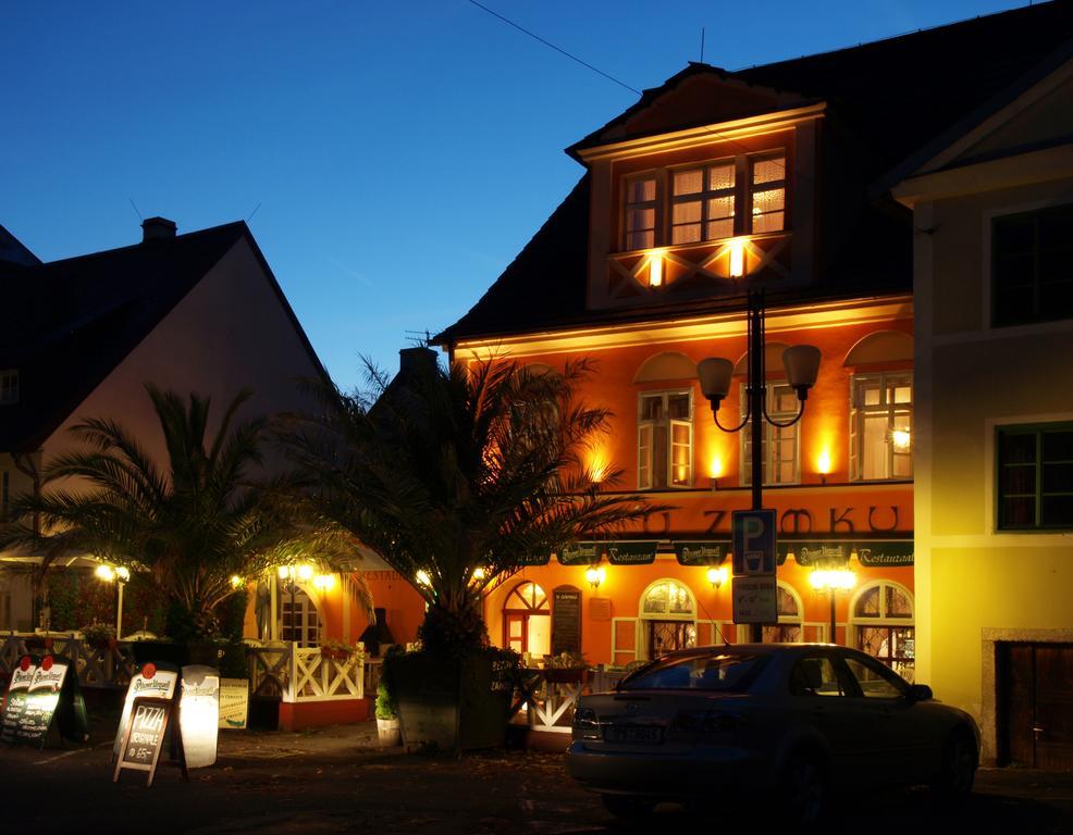 Penzion - Restaurant U Zamku Bečov nad Teplou المظهر الخارجي الصورة