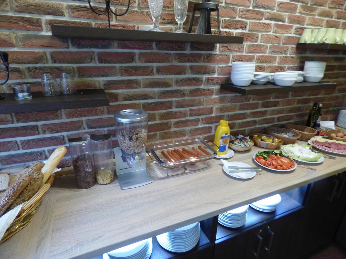 Penzion - Restaurant U Zamku Bečov nad Teplou المظهر الخارجي الصورة